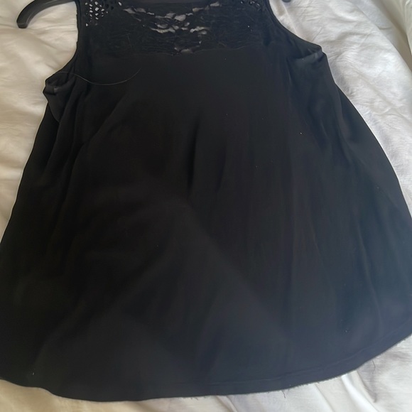 Express Sleeveless Top - Picture 4 of 6